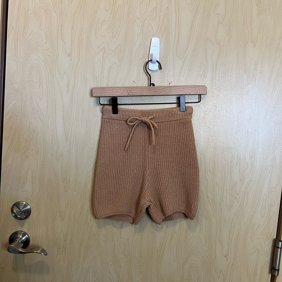 Reformation Pants - Reformation Camel Sanzo Ribbed Shorts